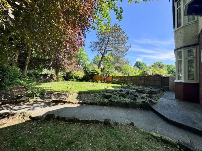 Property photo 2 of 26