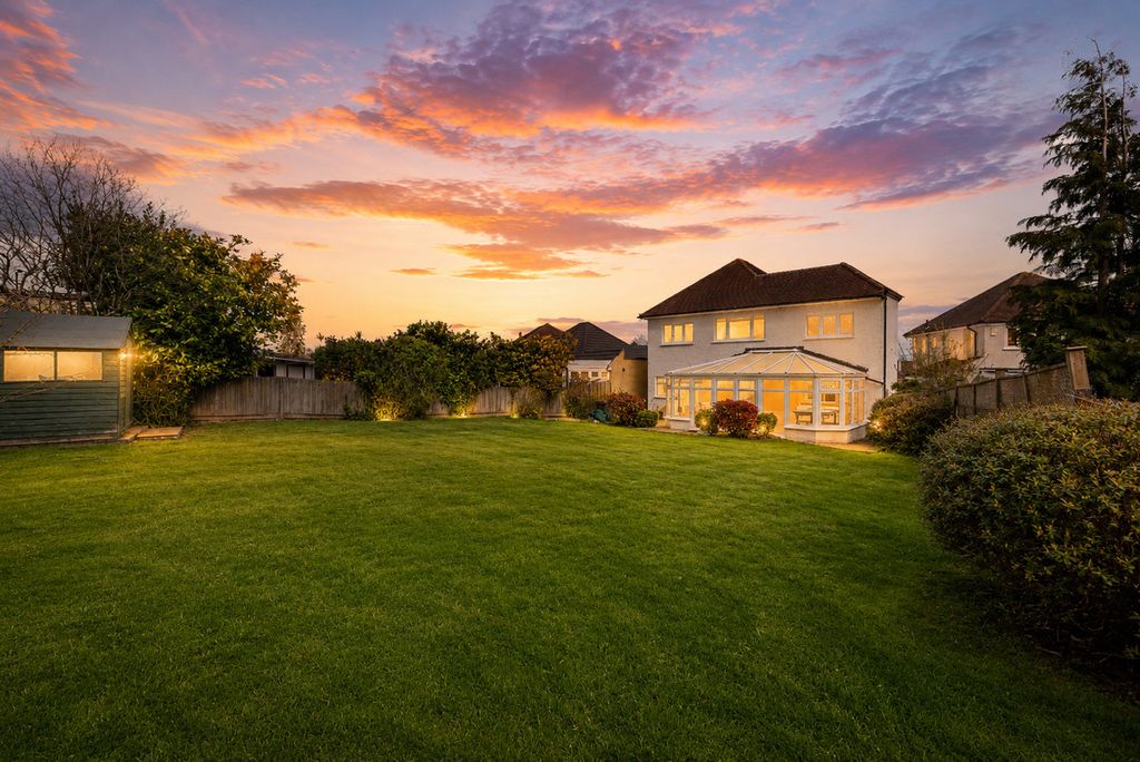 Property photo 1 of 18