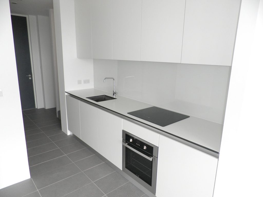 Property photo 2 of 12 Kitchen