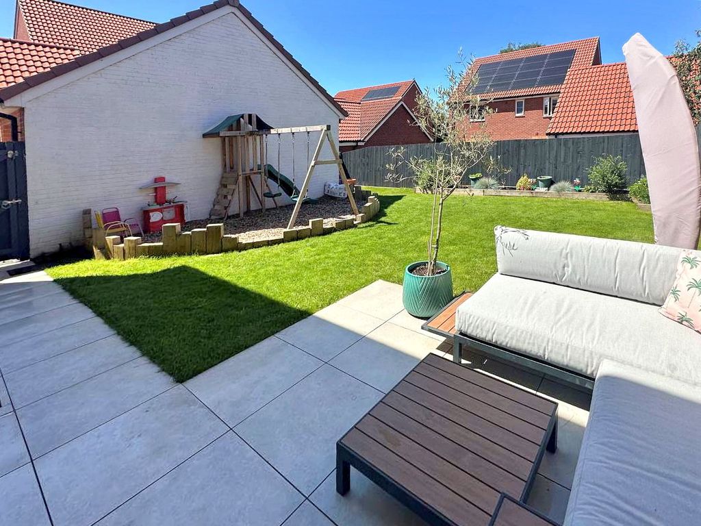 Property photo 3 of 15