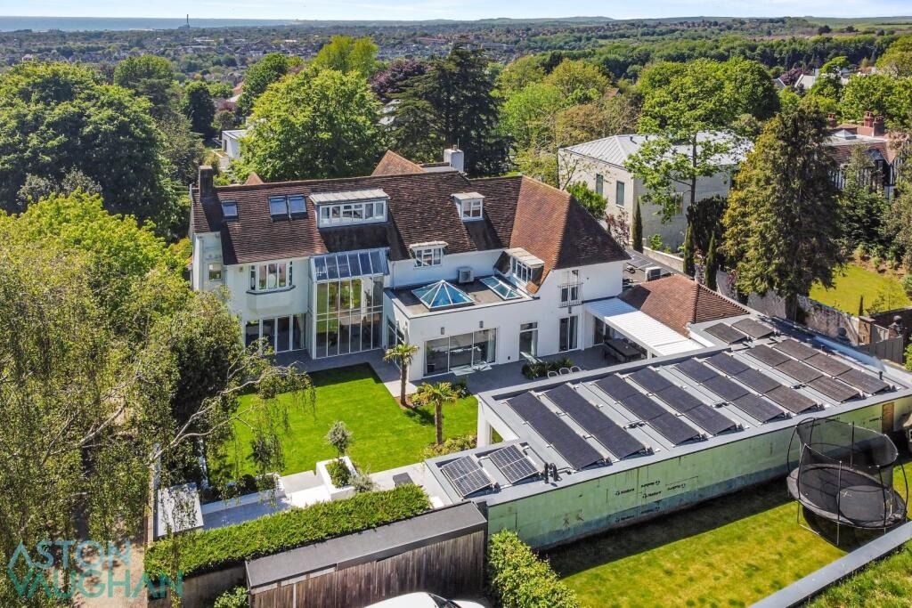 Property photo 1 of 48 4520770