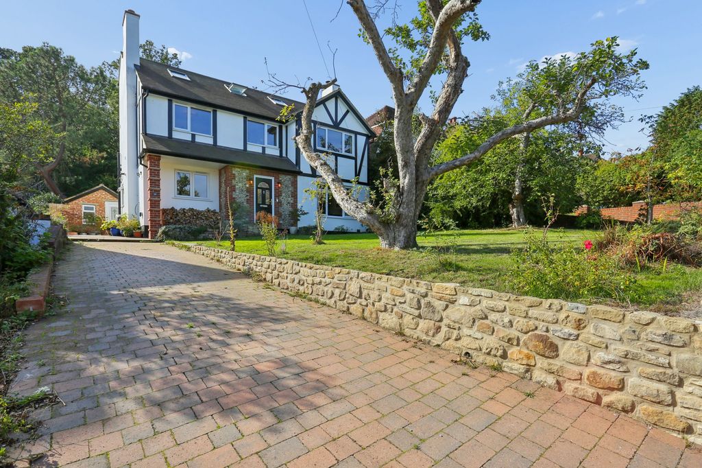 Property photo 1 of 47