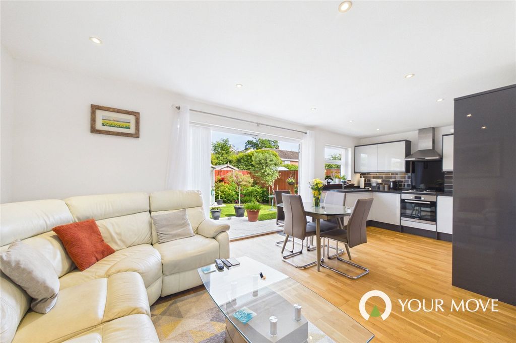 Property photo 2 of 13 Picture No. 02
