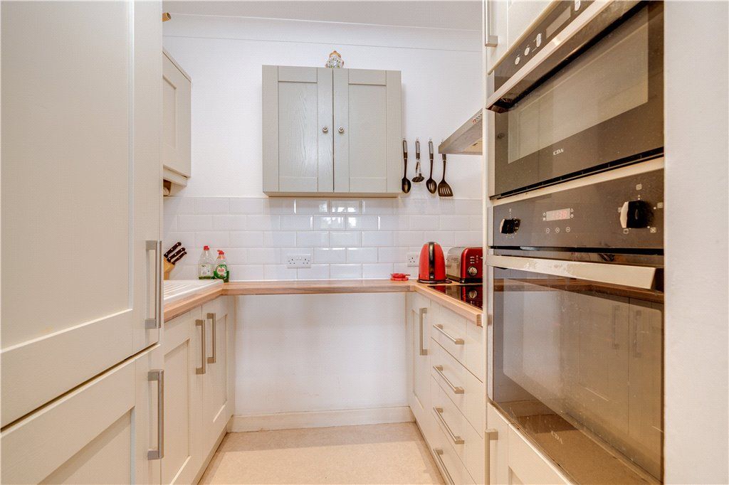 Property photo 3 of 13 Kitchen