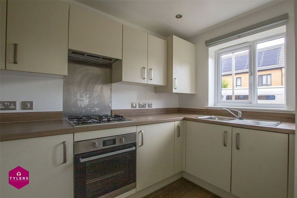 Property photo 2 of 10 Picture No. 14