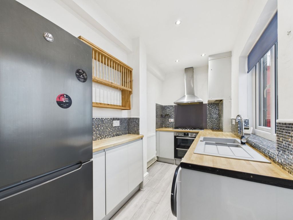 Property photo 3 of 20