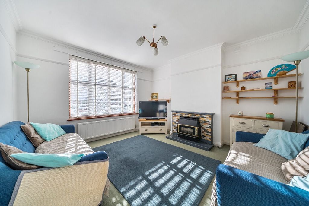 Property photo 2 of 17 Picture No. 08