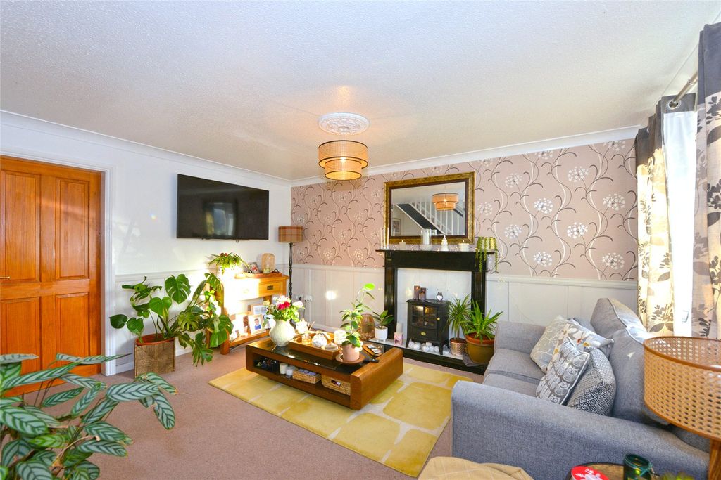 Property photo 3 of 22 Picture No. 06