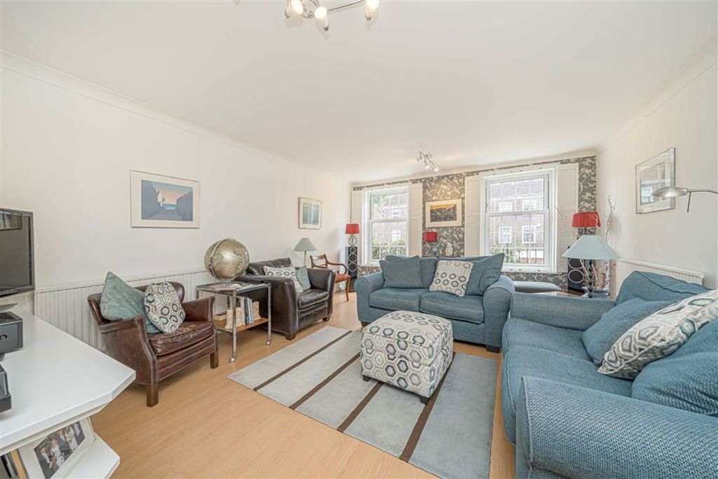 Property photo 3 of 8