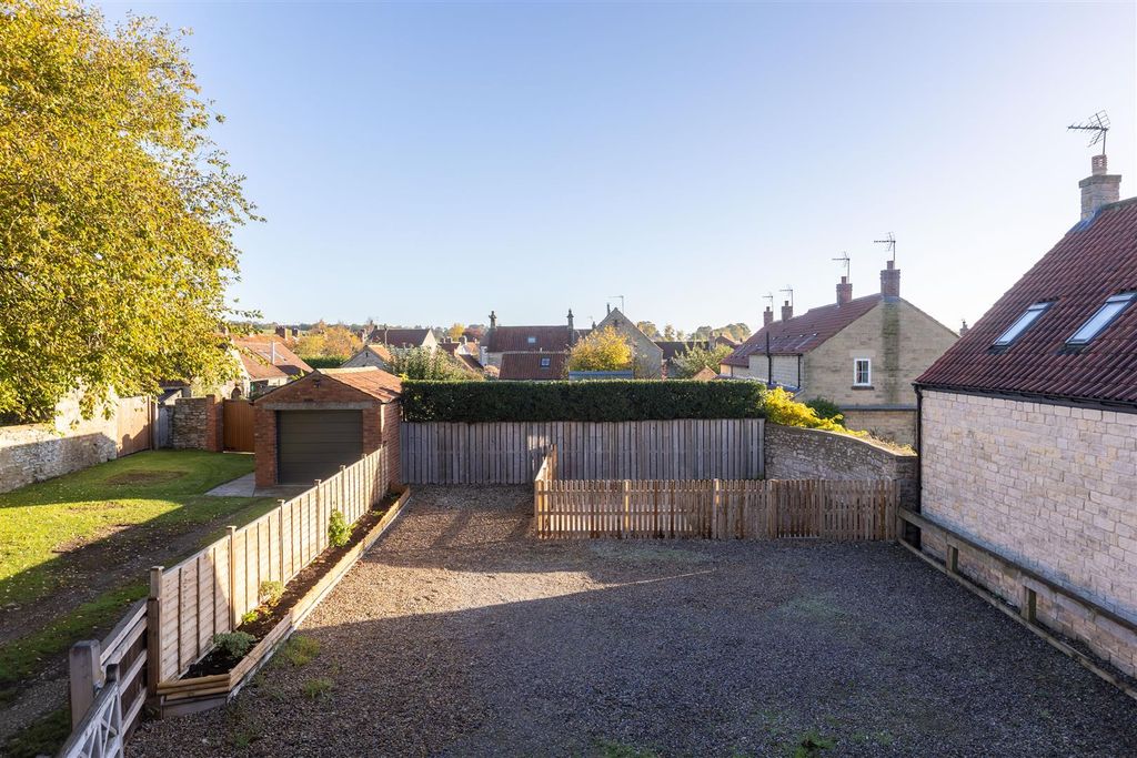 Property photo 3 of 10 Feather Cottage View.Jpg