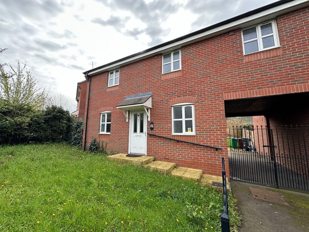 Property photo 1 of 12