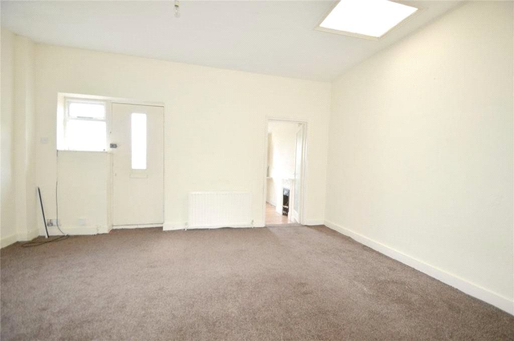 Property photo 2 of 5 Picture No. 10