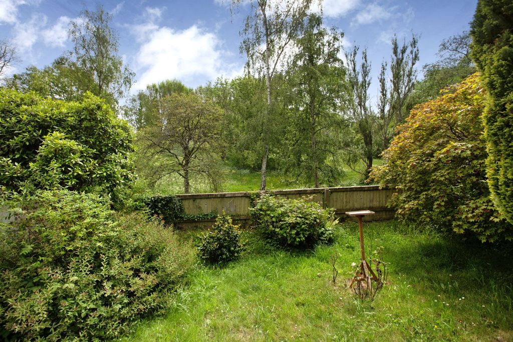 Property photo 3 of 13 Photo 4