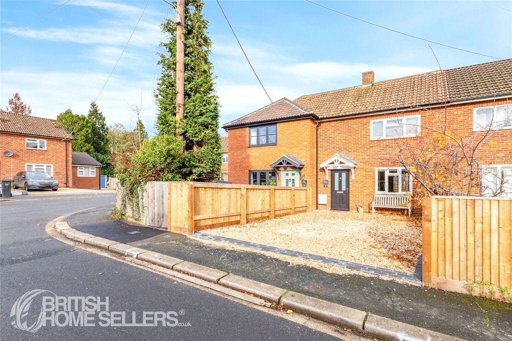 Property photo 2 of 15 Picture No. 14