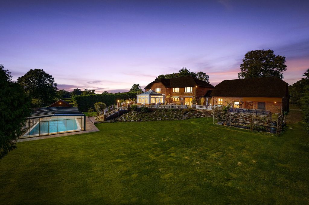 Property photo 1 of 41