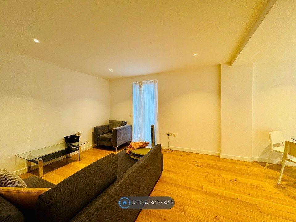 Property photo 2 of 17 Living Room
