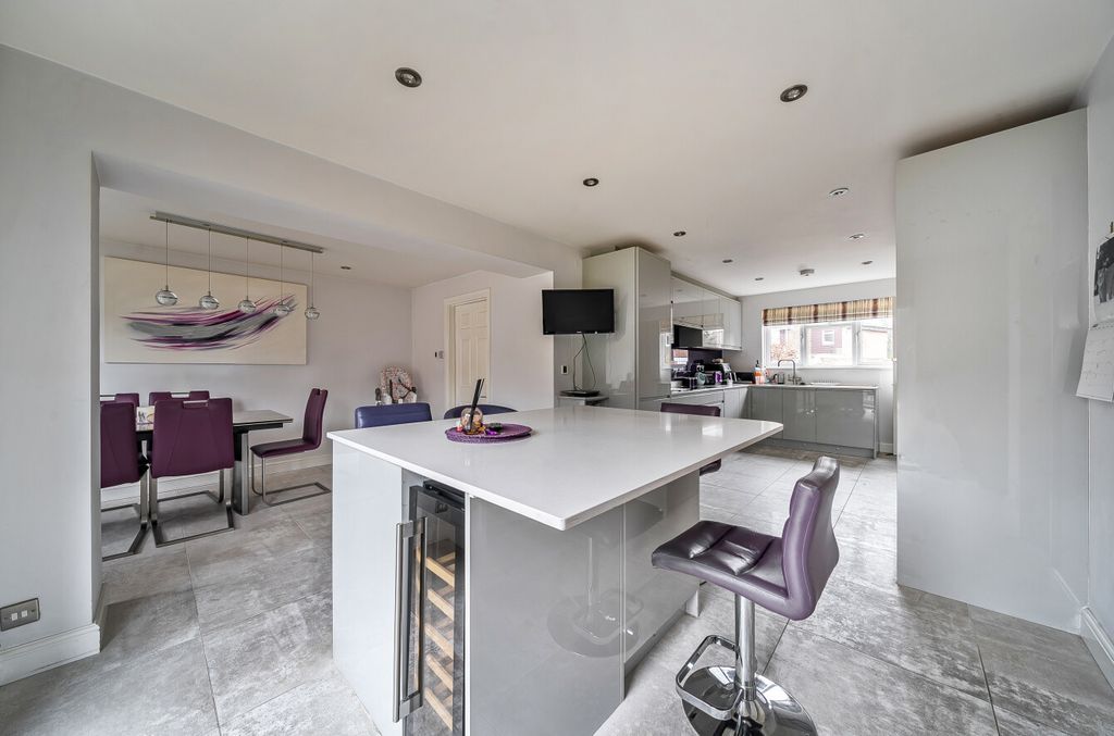 Property photo 3 of 22 1417171-10-6995A2...