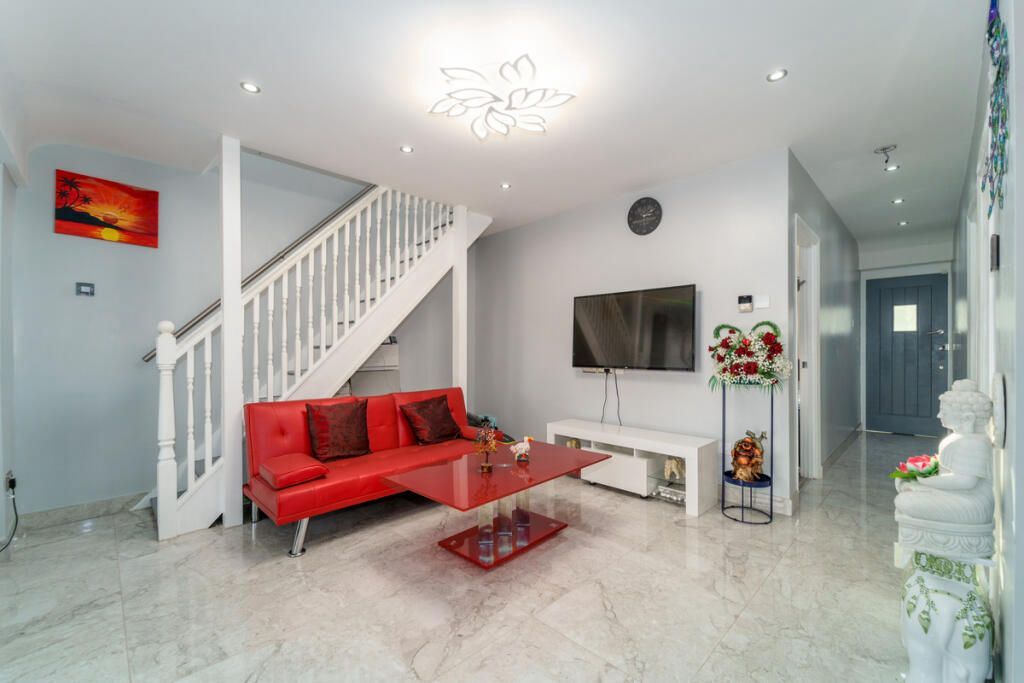 Property photo 3 of 14