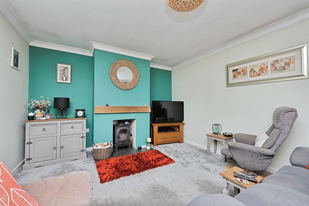 Property photo 3 of 18