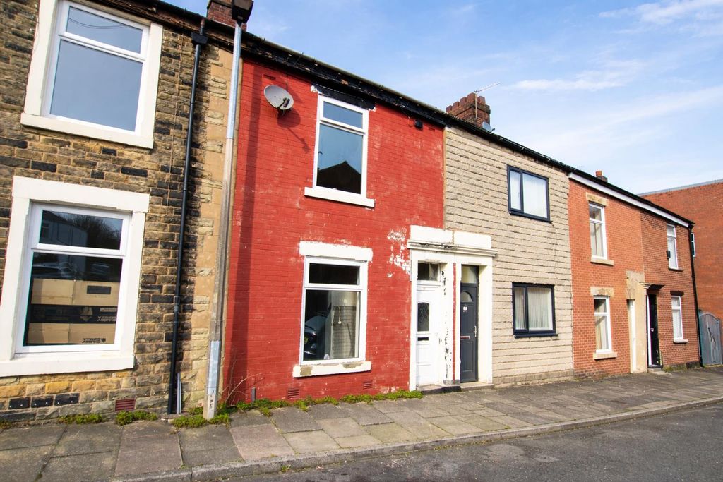 Property photo 1 of 6