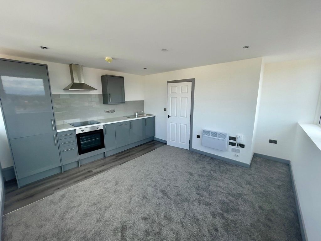 Property photo 2 of 8 Picture No. 07
