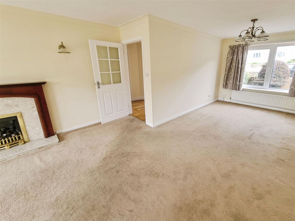 Property photo 3 of 17 E635d818-Image0016.Jpg