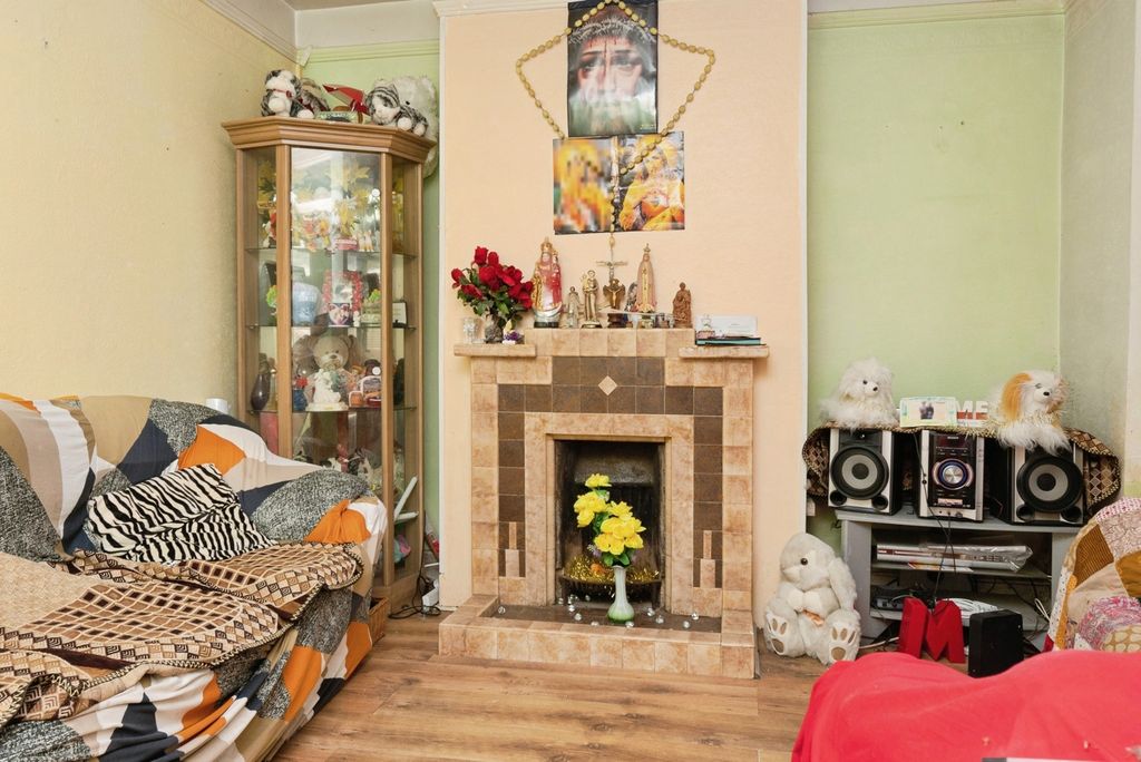 Property photo 2 of 9 Photo