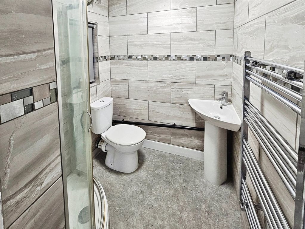 Property photo 3 of 4 Picture No. 03