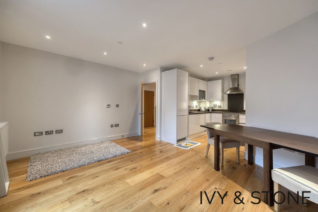 Property photo 3 of 11 3850754