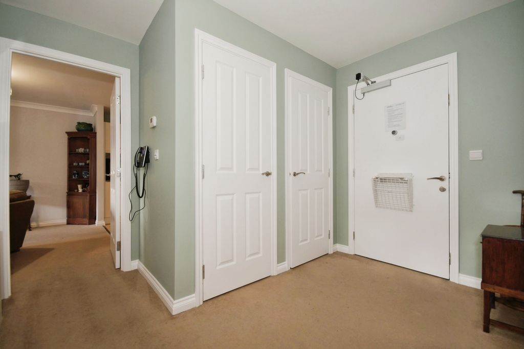 Property photo 3 of 19 Pbox-Img.Jpg