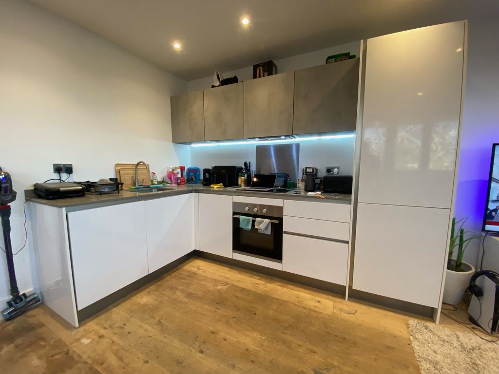 Property photo 3 of 10 Image