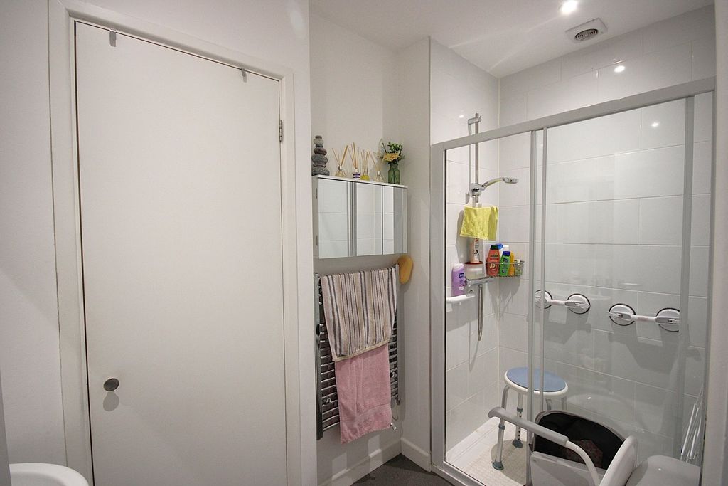 Additional image 7 of 1 bed flat for saleSt Helier JE2