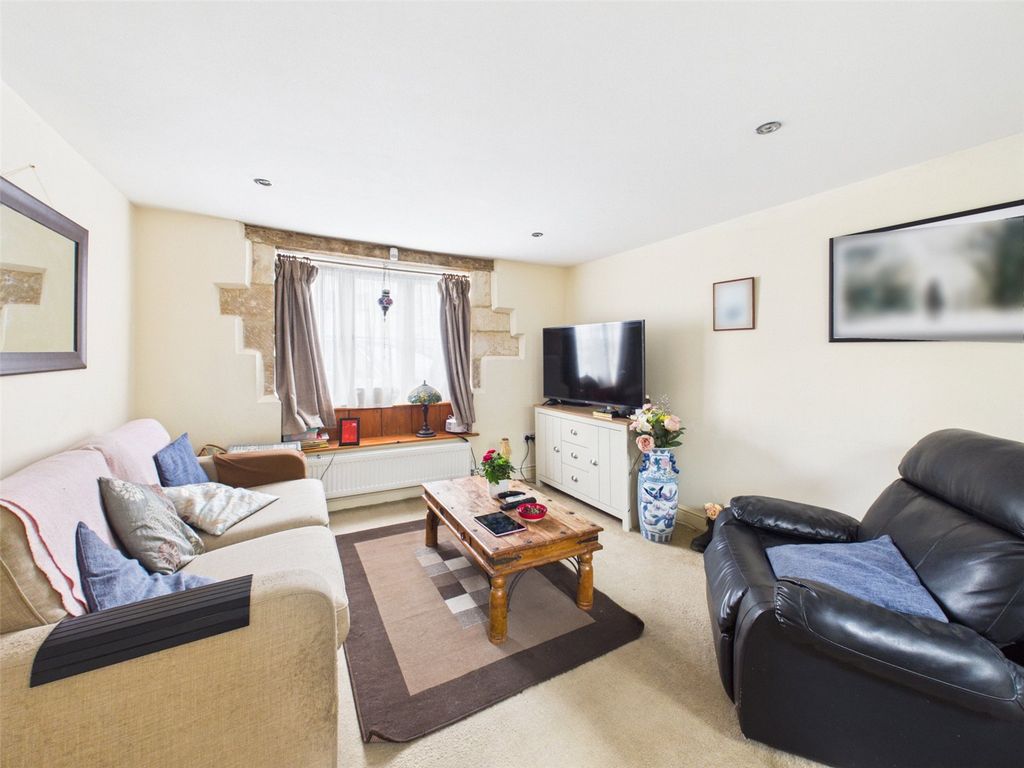 Property photo 2 of 17 Picture No. 07