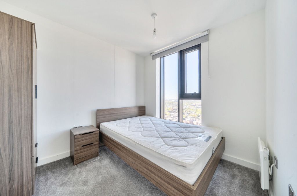 Property photo 3 of 10 1434700-8-69Eba60...