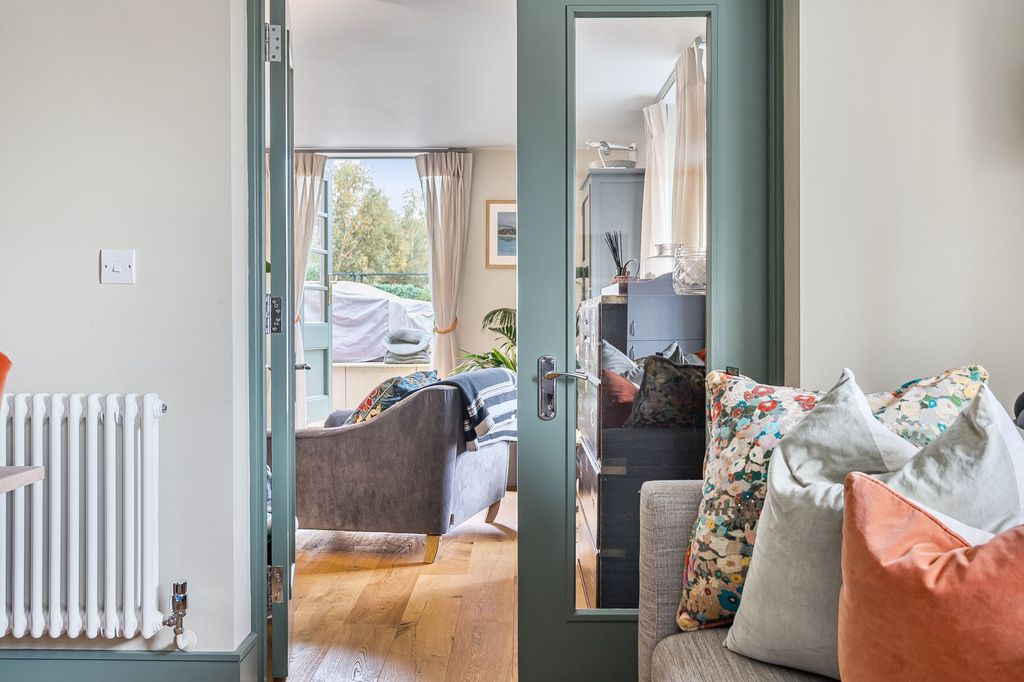 Property photo 3 of 28 Kitchen / Dining Room