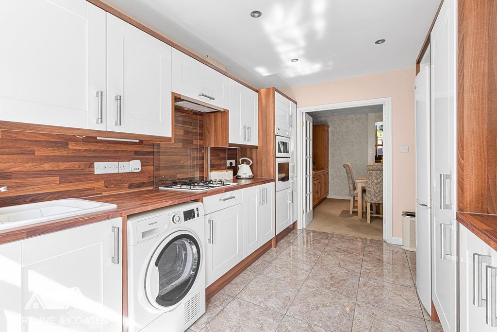 Property photo 3 of 26 Collinsmeadow_27.Jpg