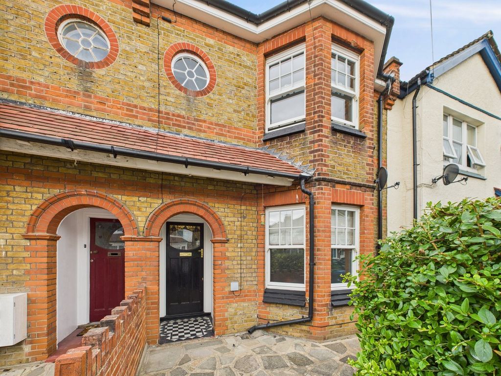 Property photo 1 of 25