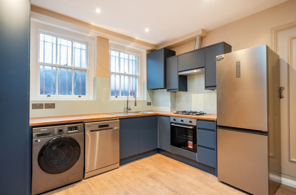 Property photo 2 of 11 1404106-4-6970Bab...