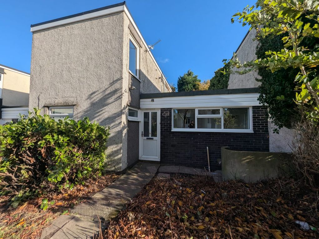 Property photo 1 of 8 External