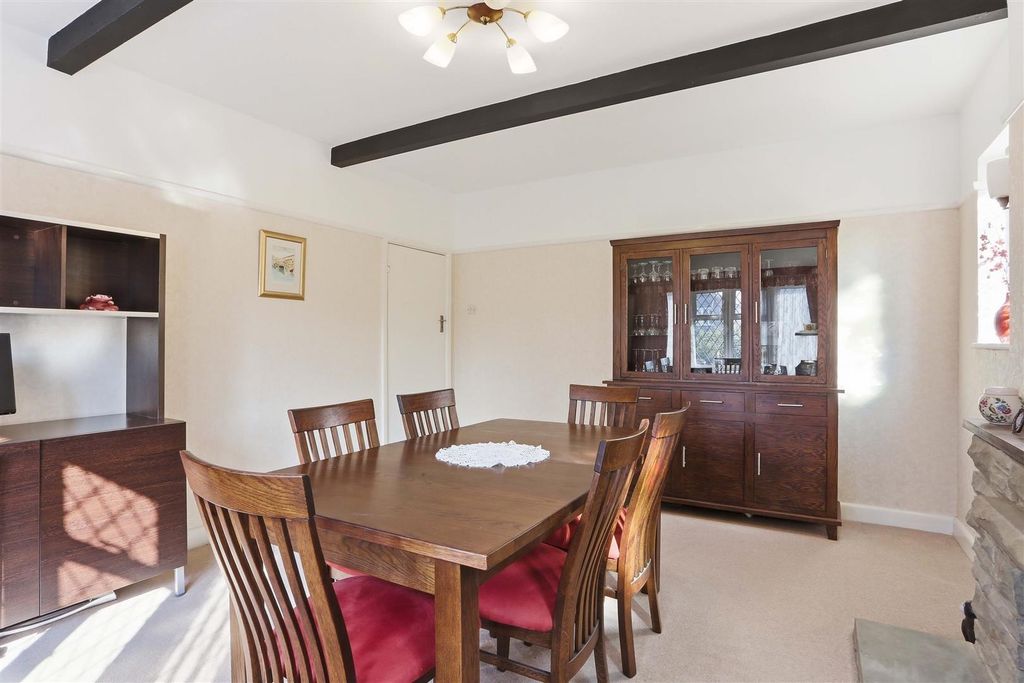 Property photo 3 of 25 1642938924 - 5.Jpg