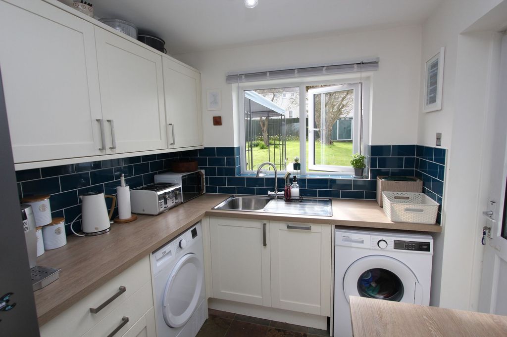 Property photo 3 of 30