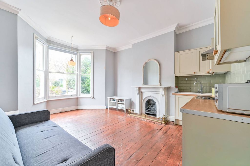 Property photo 1 of 19