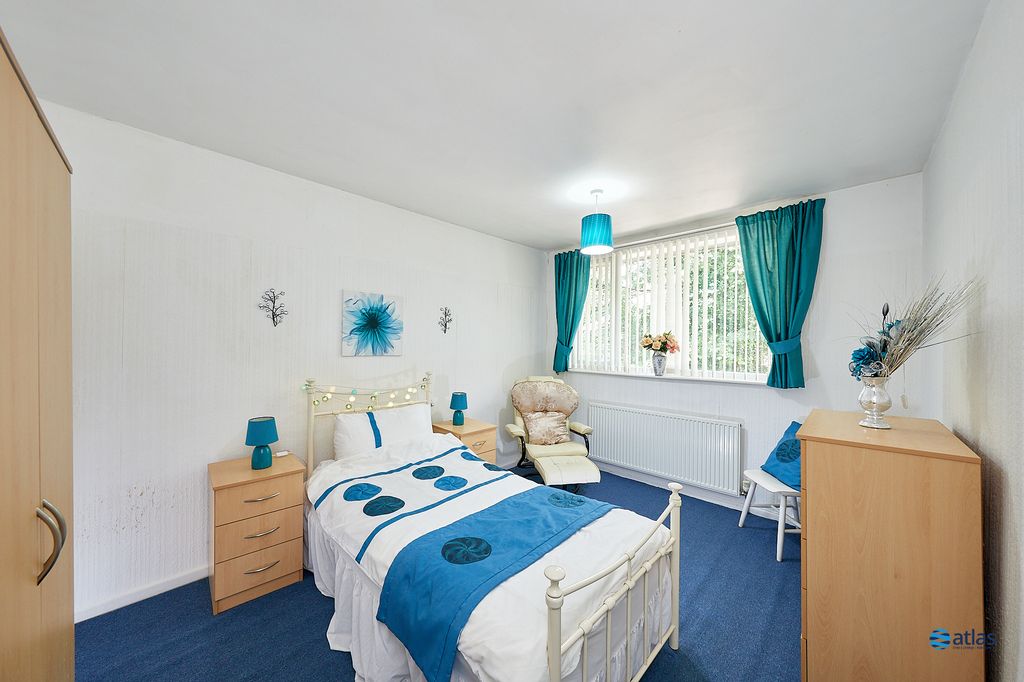 Property photo 3 of 17 Bedroom