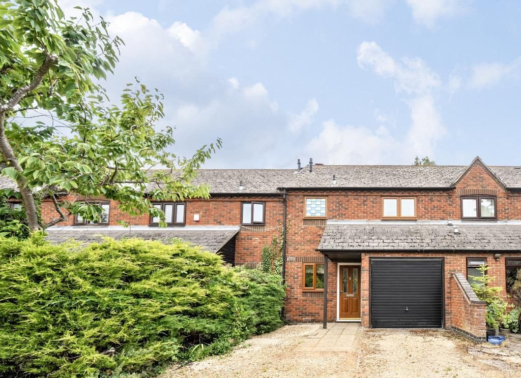 Property photo 1 of 11 External View