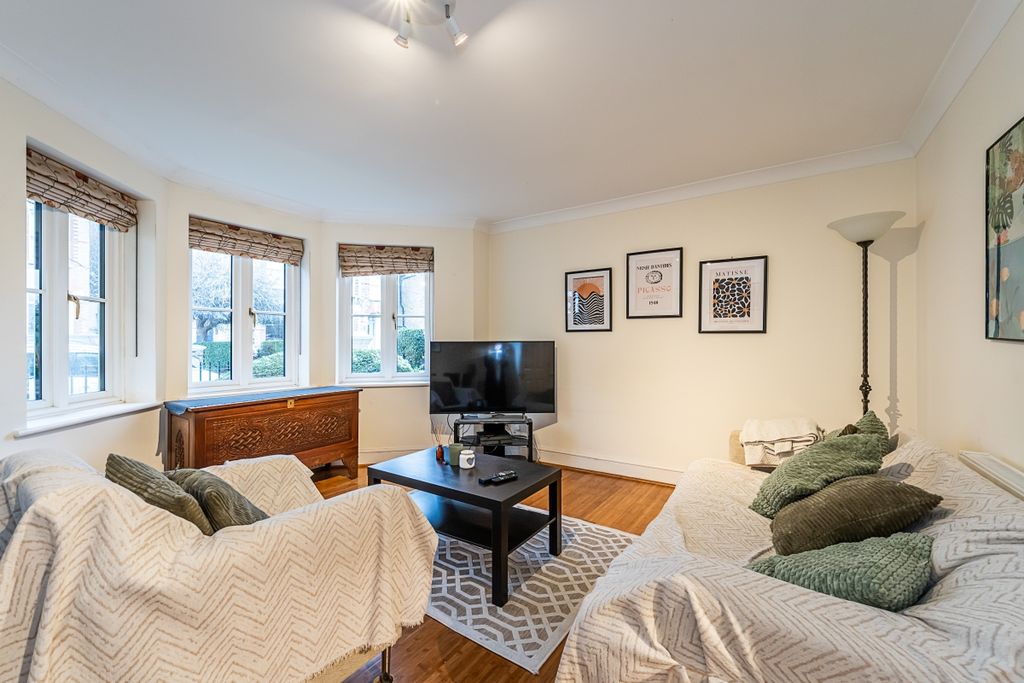 Property photo 3 of 6