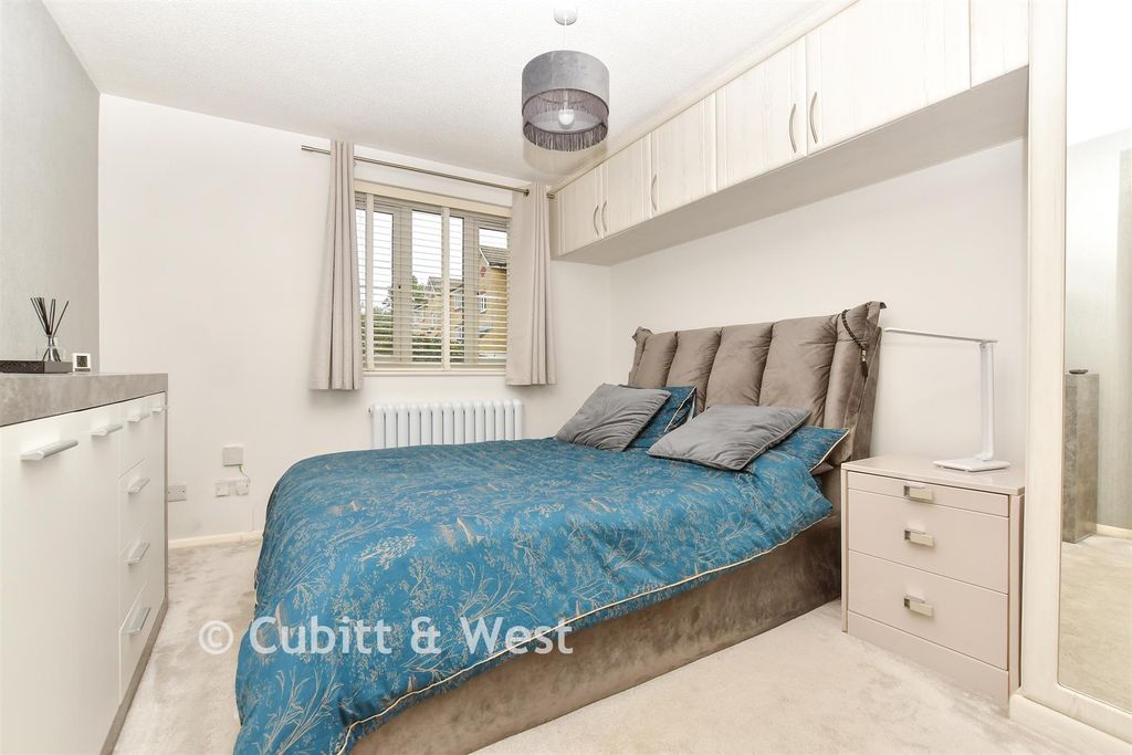 Property photo 3 of 13 Bedroom 1