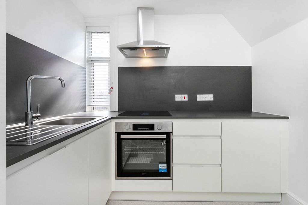 Property photo 1 of 10 Kitchen (Example)