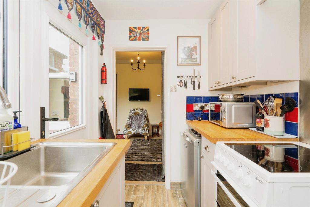 Property photo 3 of 15
