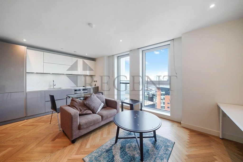 Property photo 1 of 12 Reception