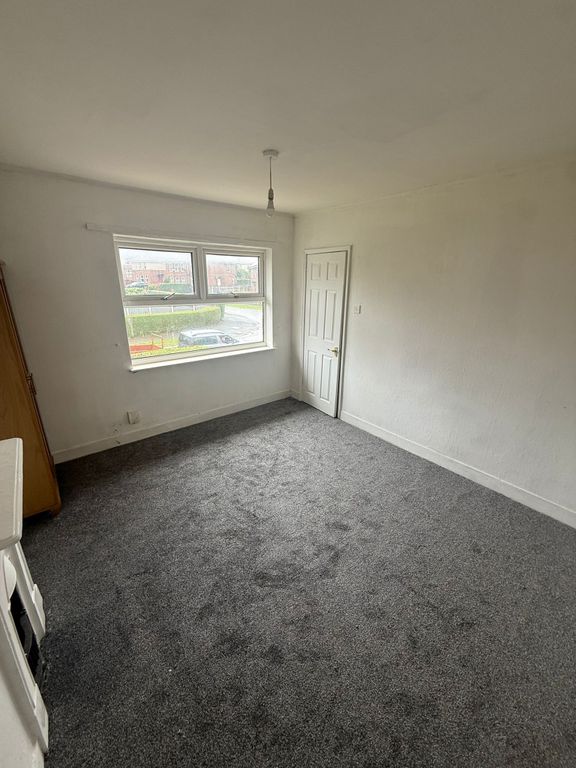 Property photo 2 of 7 Image